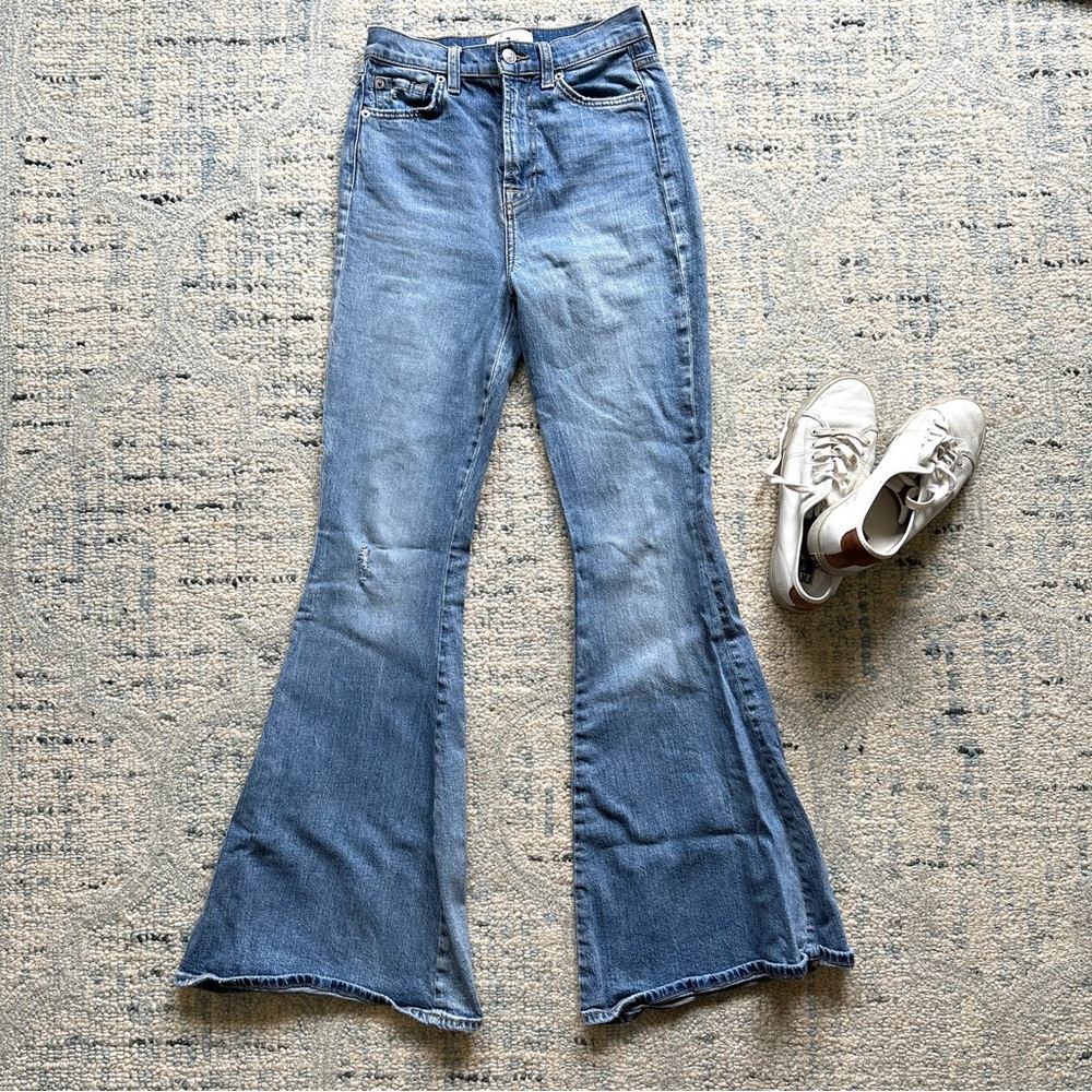7 for all Mankind High Rise Mega Flare